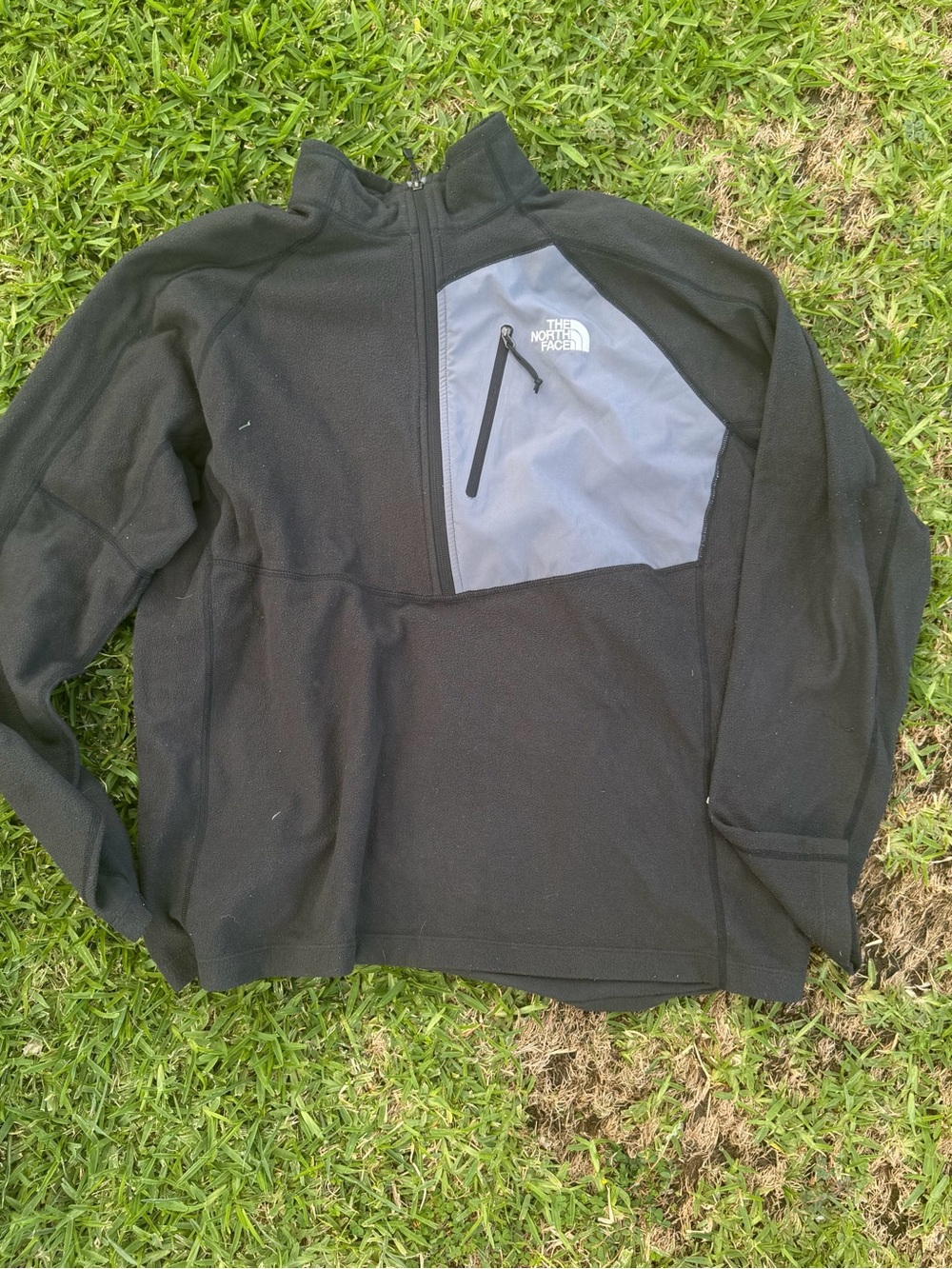 Vintage The North Face Men’s Black Fleece Jacket with Gray Chest Panel